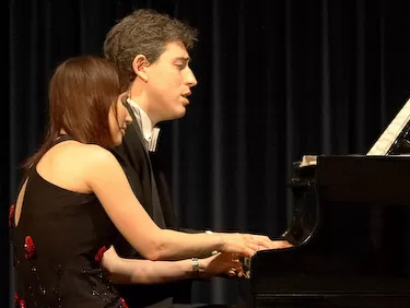 Das israelische Klavier-Duo Sivan Silver und Gil Garburg